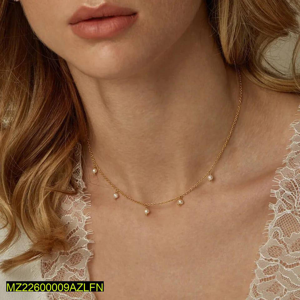 : Beautiful Pearl Necklace